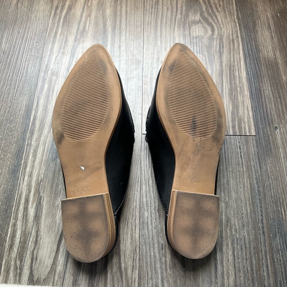 DV by Dolce Vita Black Pointed Toe Flats - Picture 2 of 3